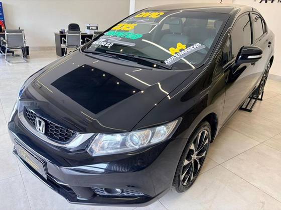 HONDA CIVIC 1.8 LXS 16V FLEX 4P AUTOMÁTICO HONDA CIVIC 1.8 LXS 16V FLEX 4P AUTOMÁTICO